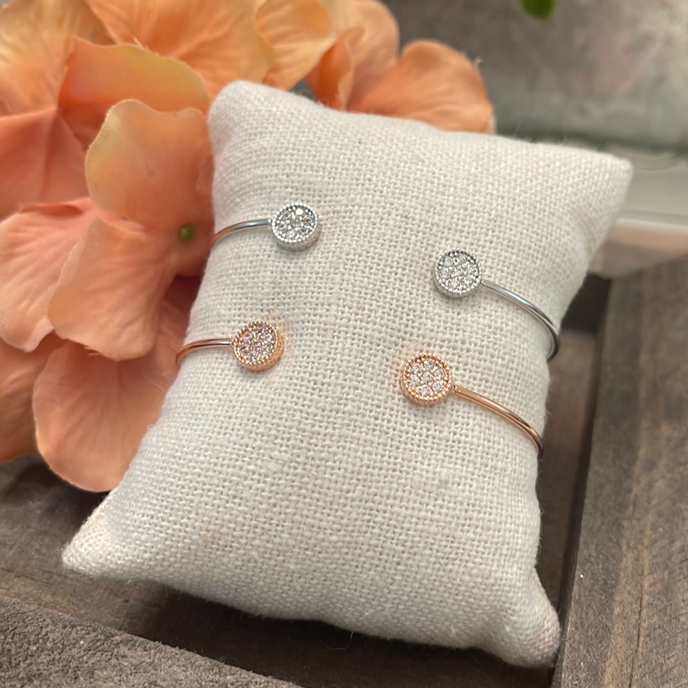 JBloom Dainty Bracelet